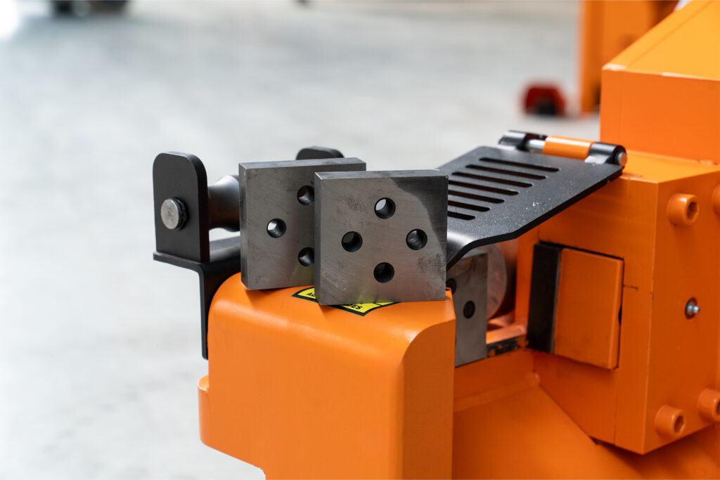 MC45 mechanical rebar cutting machine blade plate and safety cover